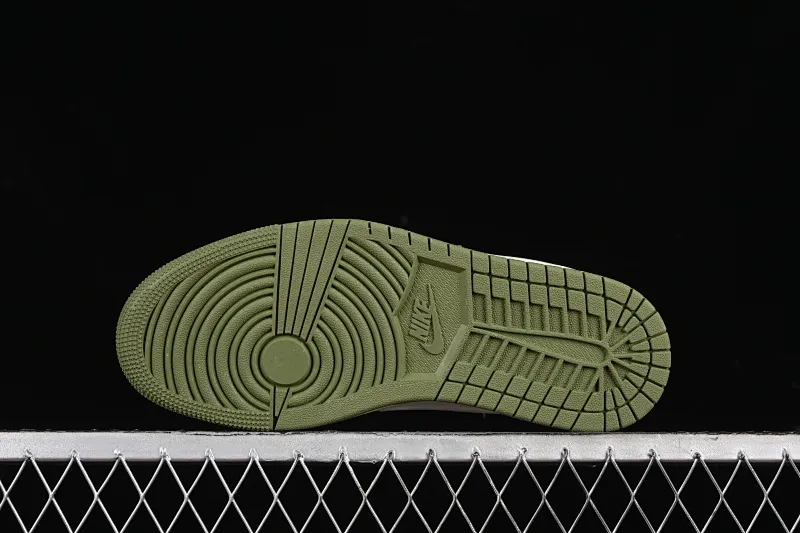 All categories Air Jordan Jordan series basketball shoes Air Jordan 1 Low High-end customized low-top sneakers Travis Scott x Fragment Design x Air Jordan 1 Low OG SP AJ1 Joe 1 Gucci joint-off-white fresh green low-top cultural casual sneakers DM6688-606